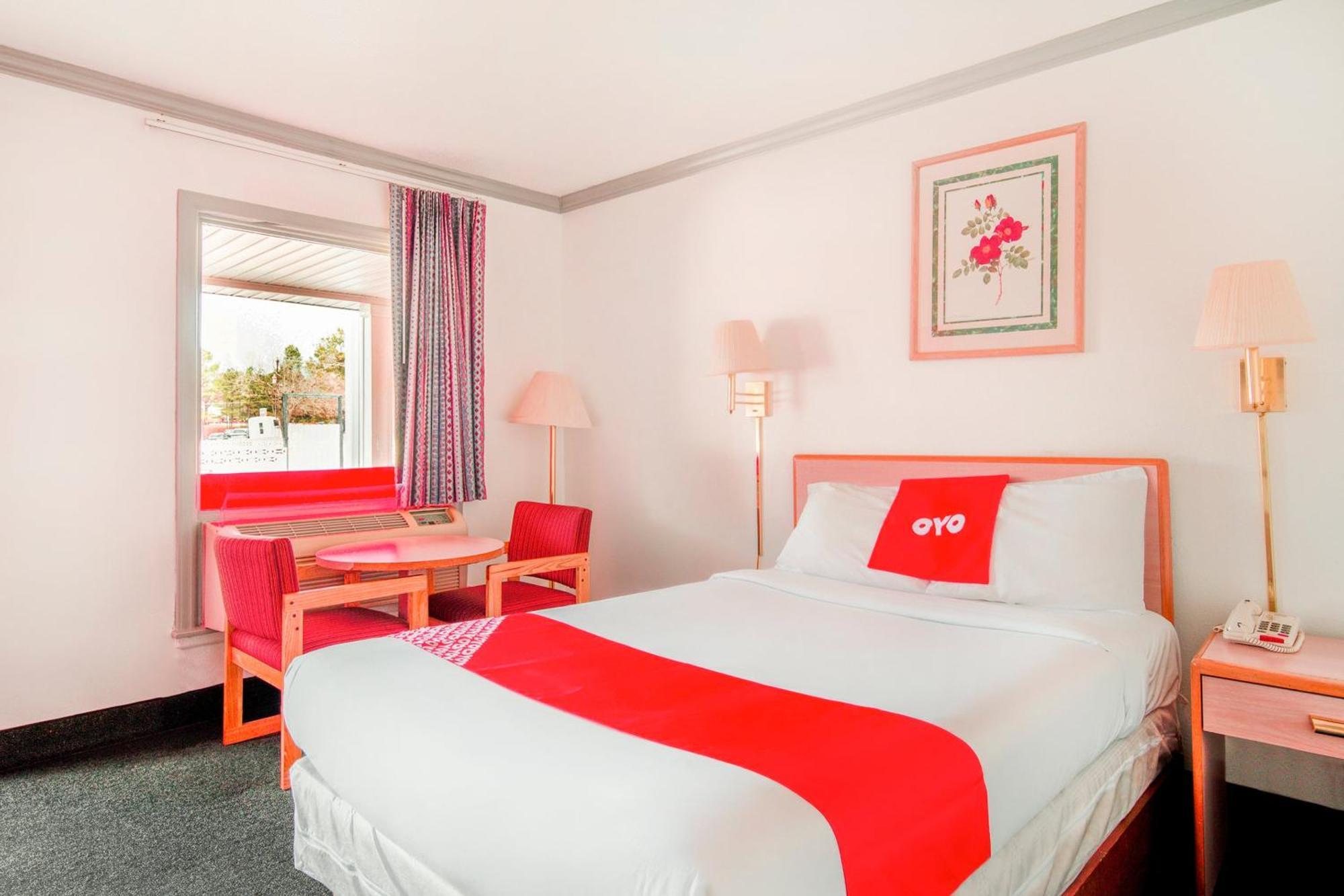 Hotel Oyo West Hills 2*